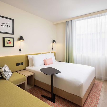 Отель Hampton By Hilton London Old Street Экстерьер фото