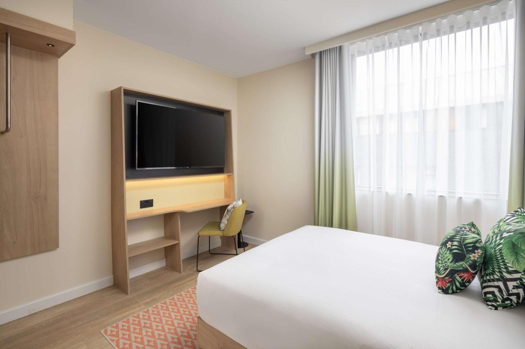 Отель Hampton By Hilton London Old Street Экстерьер фото