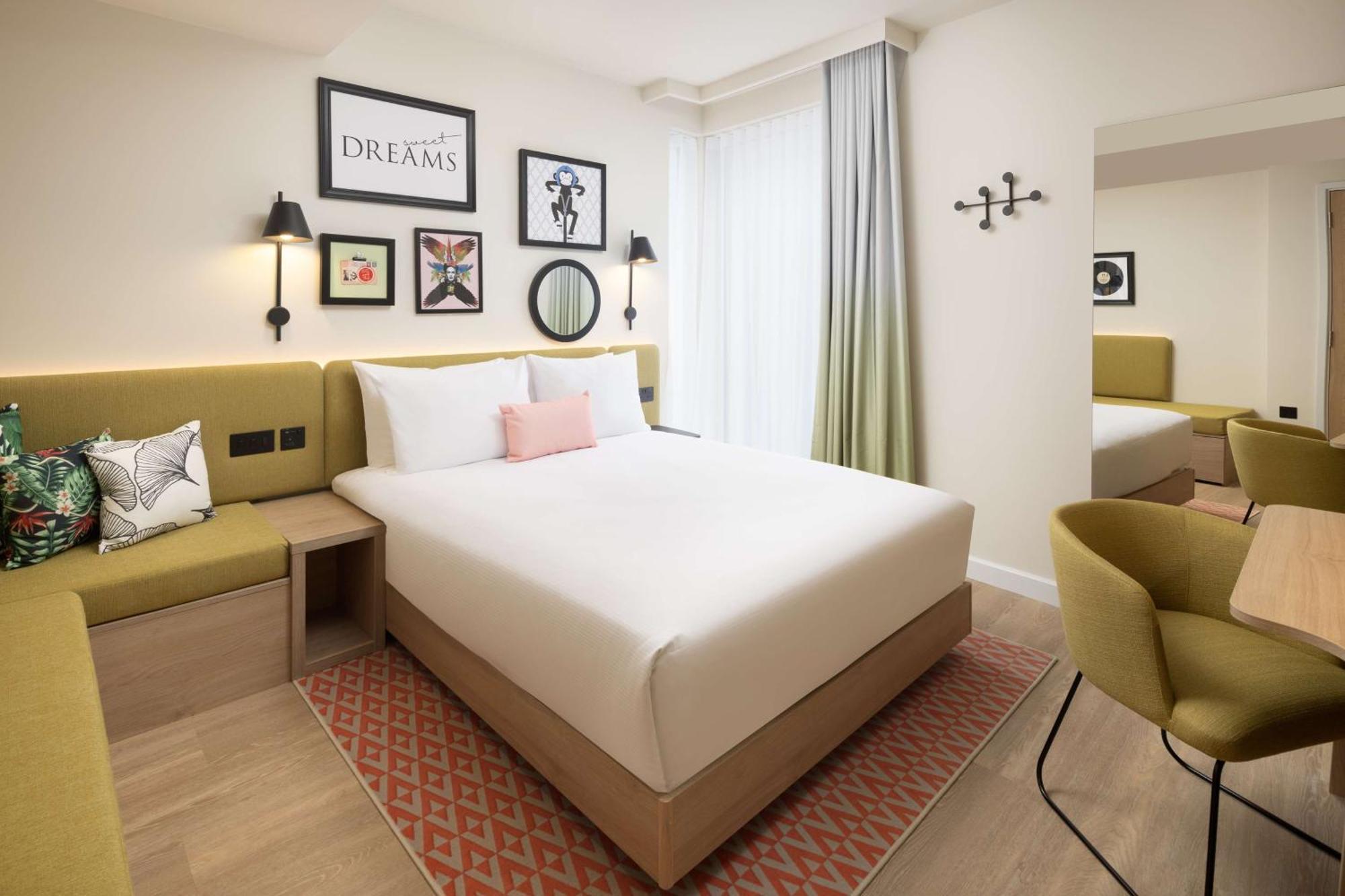 Отель Hampton By Hilton London Old Street Экстерьер фото