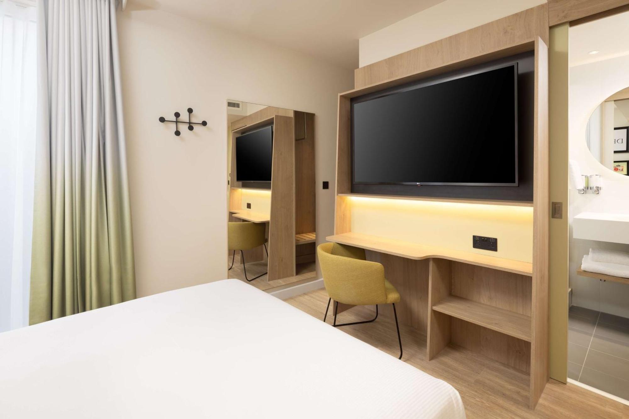 Отель Hampton By Hilton London Old Street Экстерьер фото