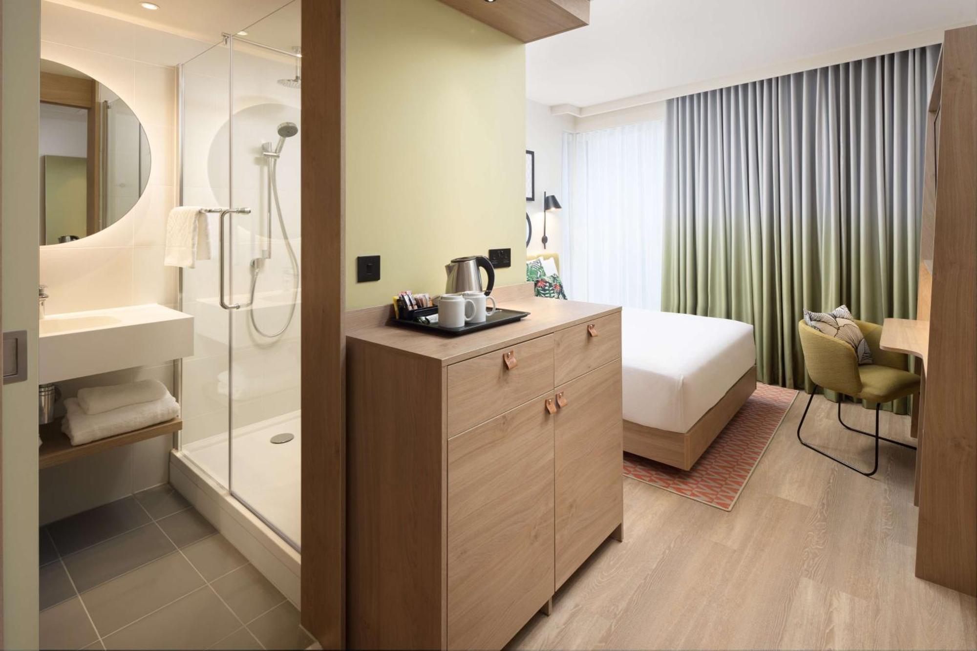Отель Hampton By Hilton London Old Street Экстерьер фото