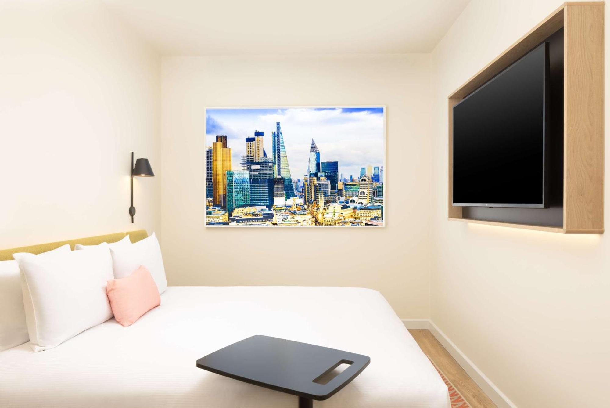 Отель Hampton By Hilton London Old Street Экстерьер фото