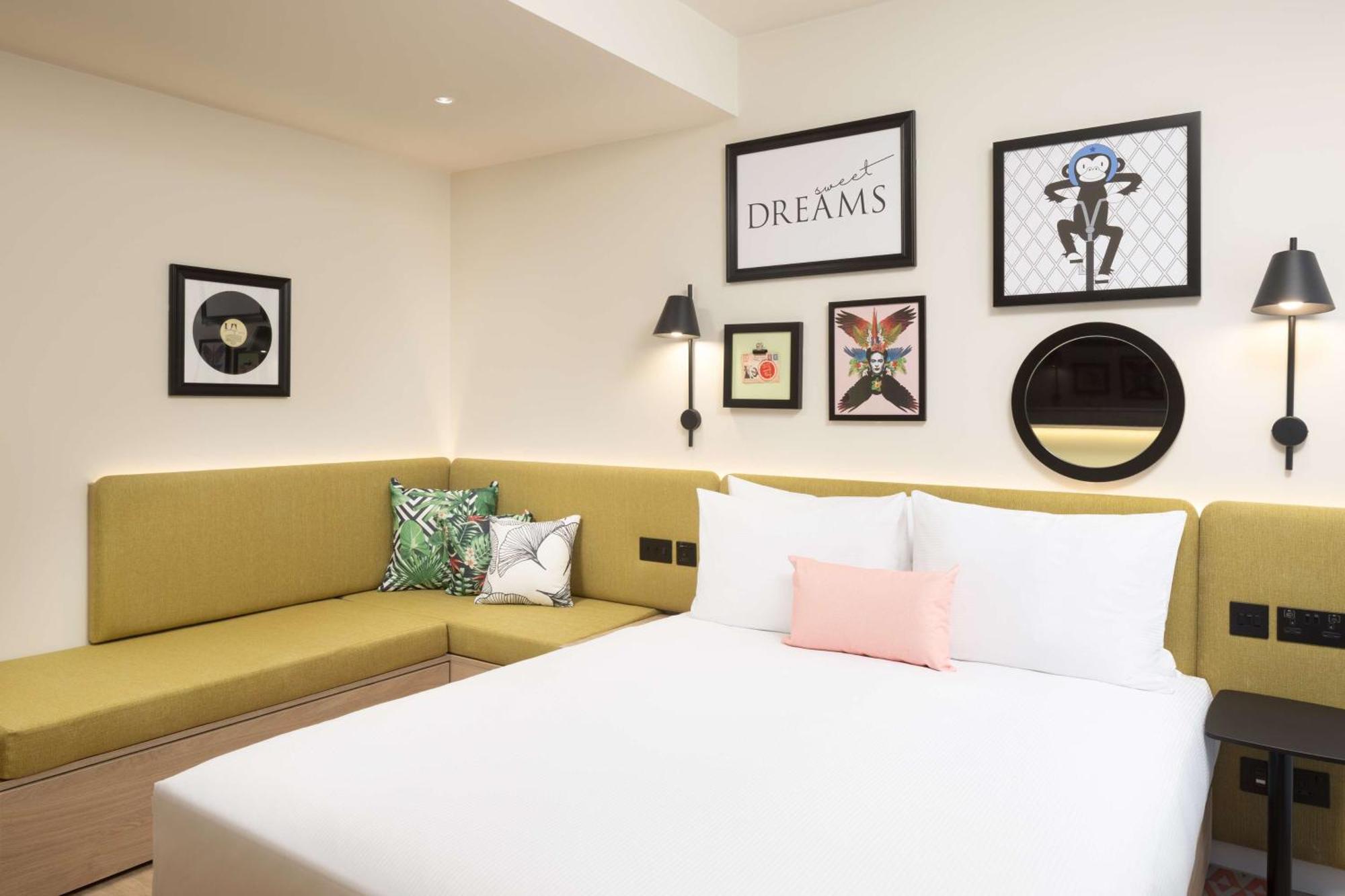Отель Hampton By Hilton London Old Street Экстерьер фото