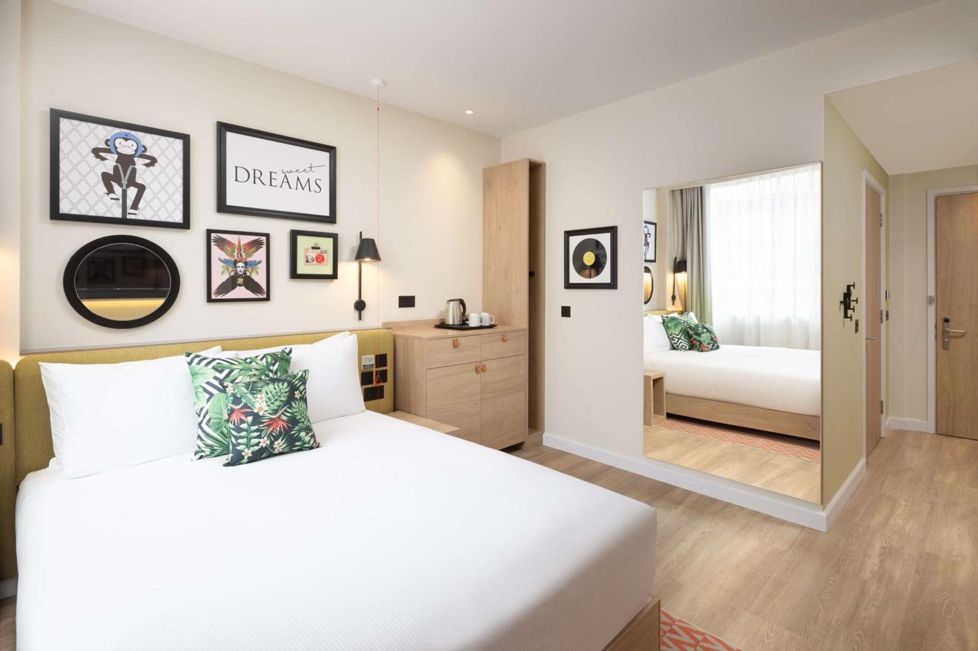 Отель Hampton By Hilton London Old Street Экстерьер фото