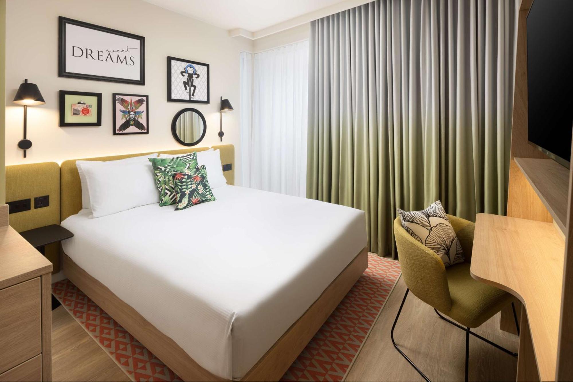 Отель Hampton By Hilton London Old Street Экстерьер фото