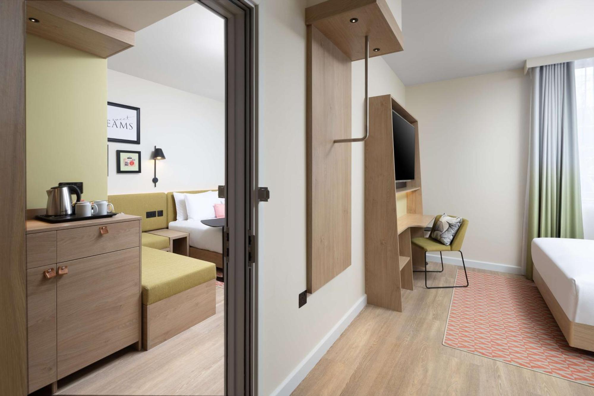 Отель Hampton By Hilton London Old Street Экстерьер фото